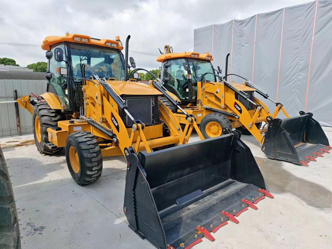 CAT 420F - Backhoe loader: picture 3 CAT 420F - Backhoe loader: picture 3