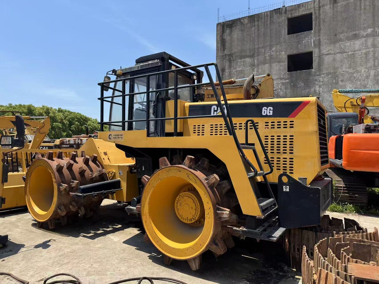CAT 826G - Compactor: picture 3 CAT 826G - Compactor: picture 3