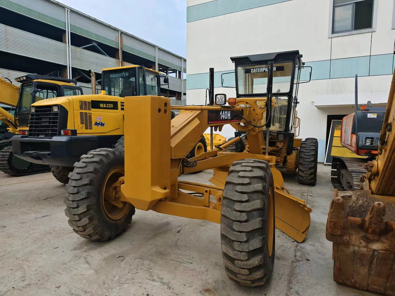 CATERPILLAR 140H - Grader: picture 3 CATERPILLAR 140H - Grader: picture 3