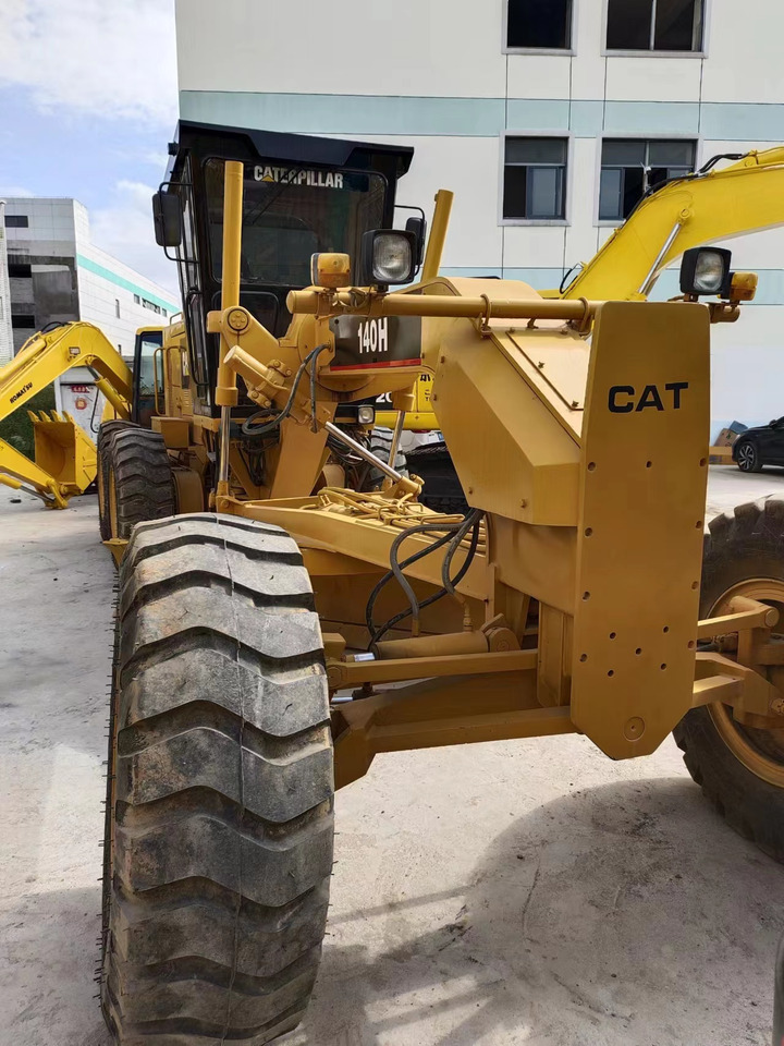 Grader CATERPILLAR 140H: picture 7