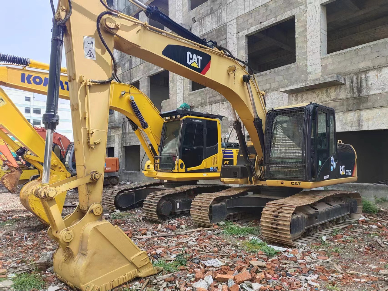 CATERPILLAR 315D - Crawler excavator: picture 1 CATERPILLAR 315D - Crawler excavator: picture 1