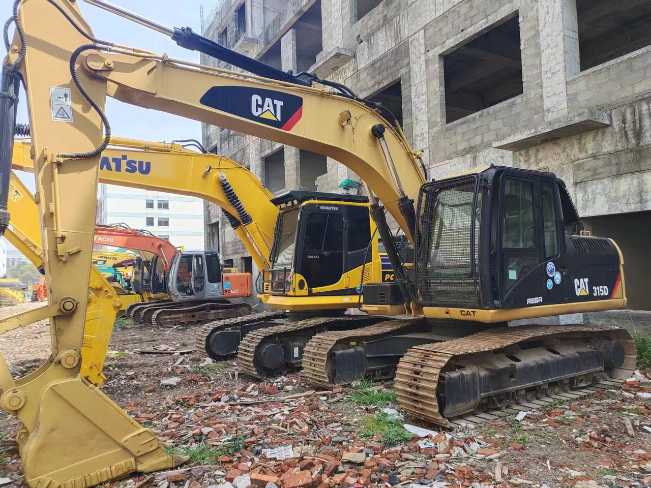 CATERPILLAR 315D - Crawler excavator: picture 3 CATERPILLAR 315D - Crawler excavator: picture 3
