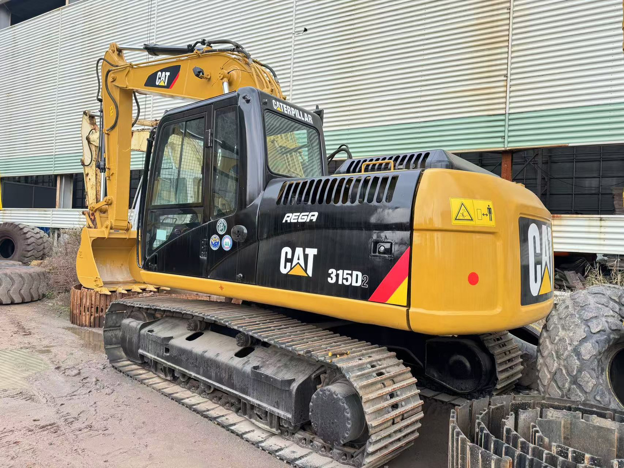 CATERPILLAR 315D2 - Crawler excavator: picture 4 CATERPILLAR 315D2 - Crawler excavator: picture 4