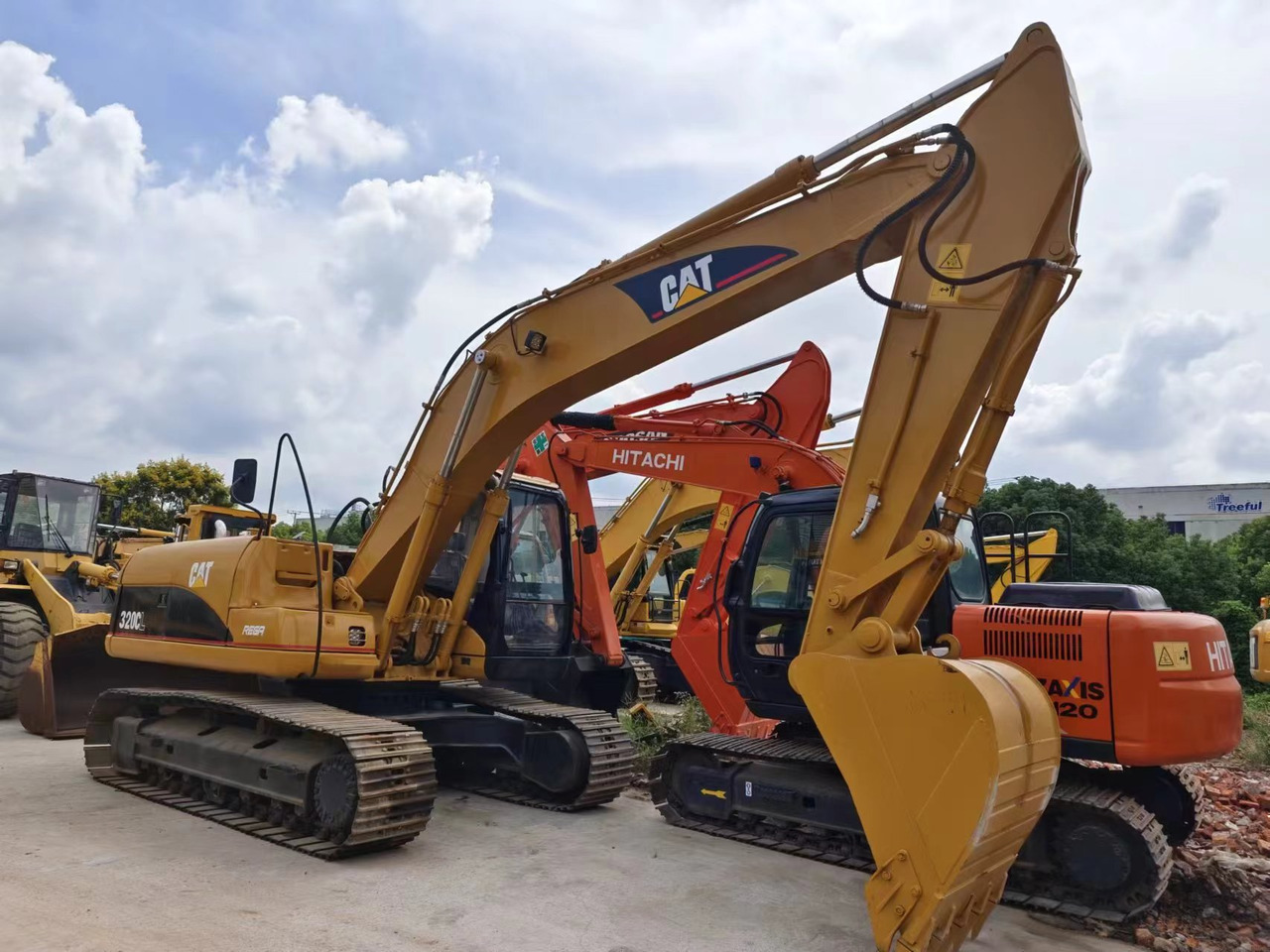 CATERPILLAR 320C - Crawler excavator: picture 1 CATERPILLAR 320C - Crawler excavator: picture 1