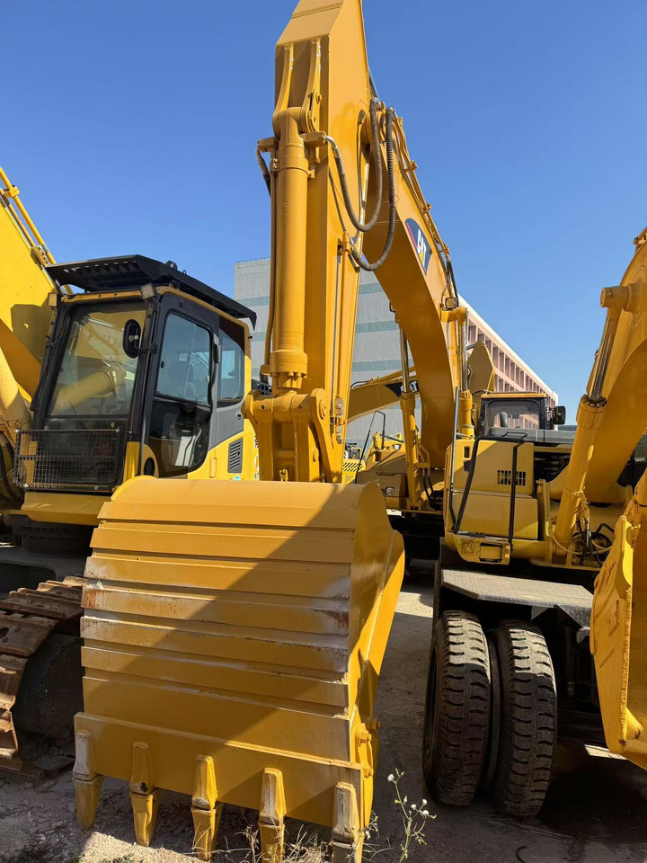 CATERPILLAR 330BL - Crawler excavator: picture 5 CATERPILLAR 330BL - Crawler excavator: picture 5