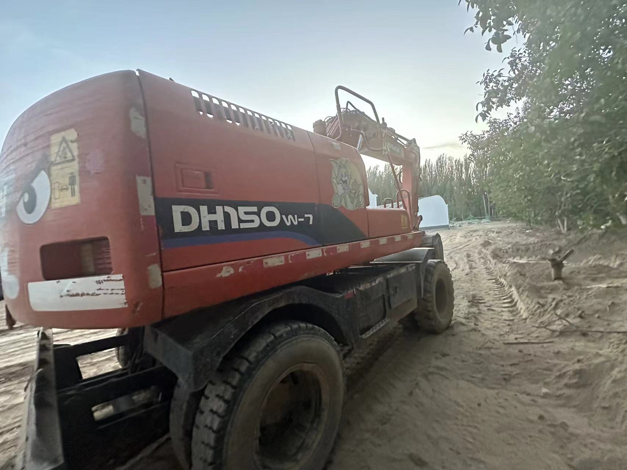DOOSAN DH150W-7 - Wheel excavator: picture 2 DOOSAN DH150W-7 - Wheel excavator: picture 2