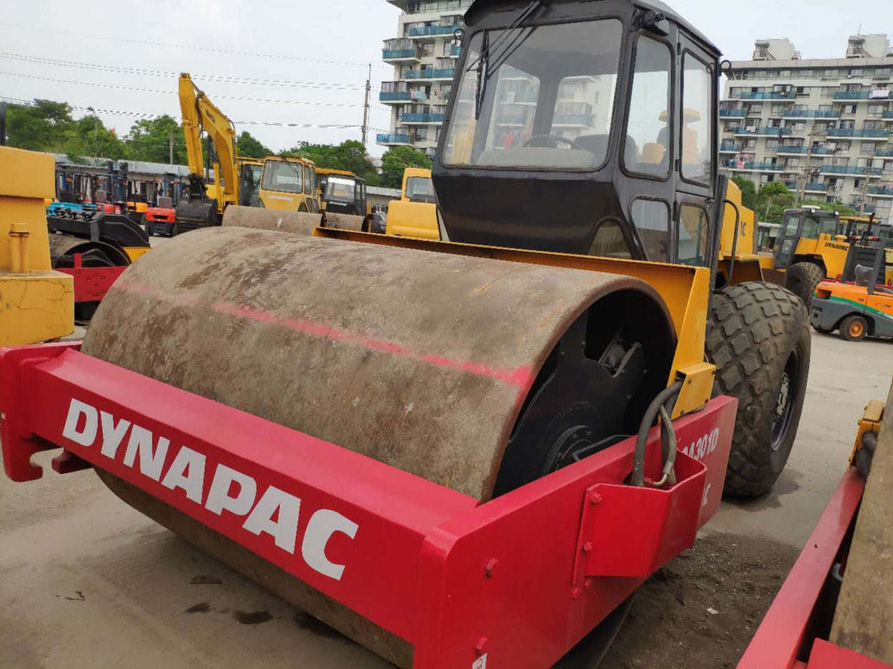 DYNAPAC CA301D - Compactor: picture 2 DYNAPAC CA301D - Compactor: picture 2