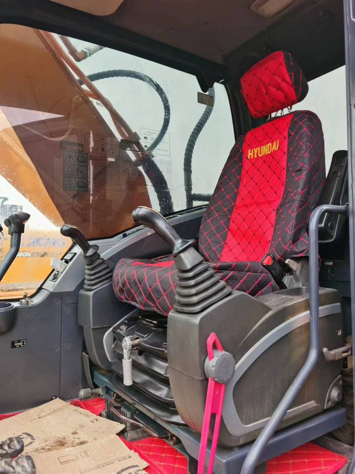 HYUNDAI 305LC-9T - Crawler excavator: picture 4 HYUNDAI 305LC-9T - Crawler excavator: picture 4