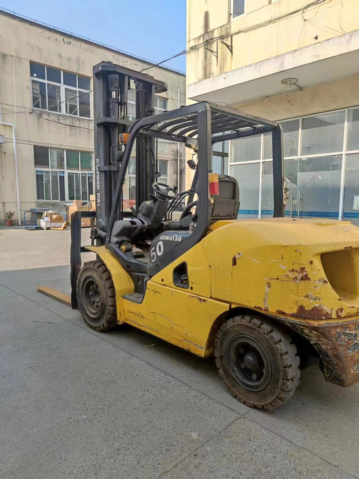 KOMATSU FD50 original - Diesel forklift: picture 5 KOMATSU FD50 original - Diesel forklift: picture 5