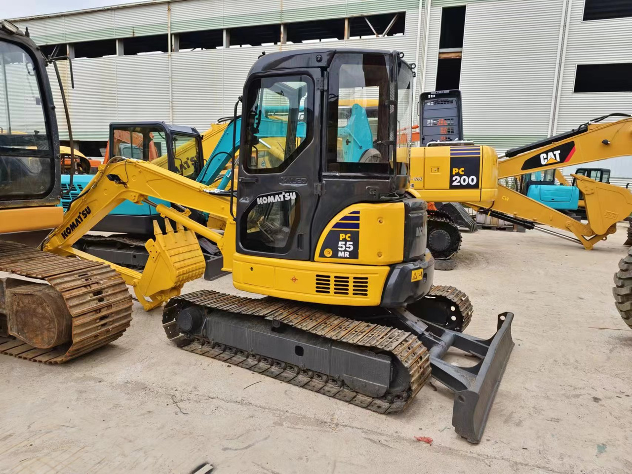 KOMATSU PC55MR-2 - Mini excavator: picture 1 KOMATSU PC55MR-2 - Mini excavator: picture 1