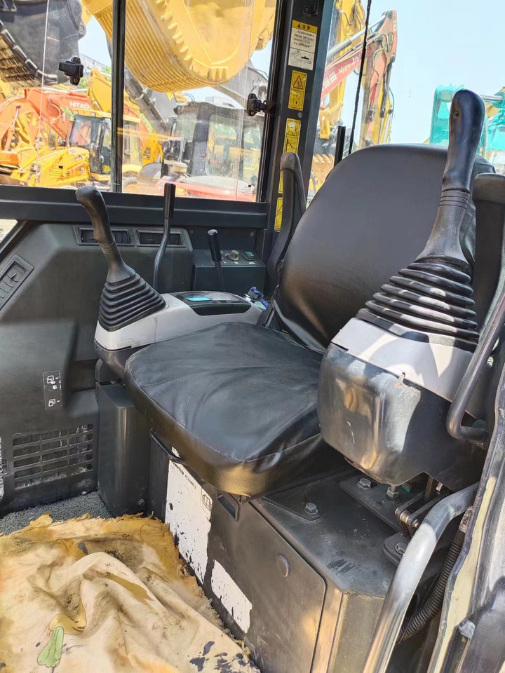 Mini excavator KOMATSU PC55MR: picture 6