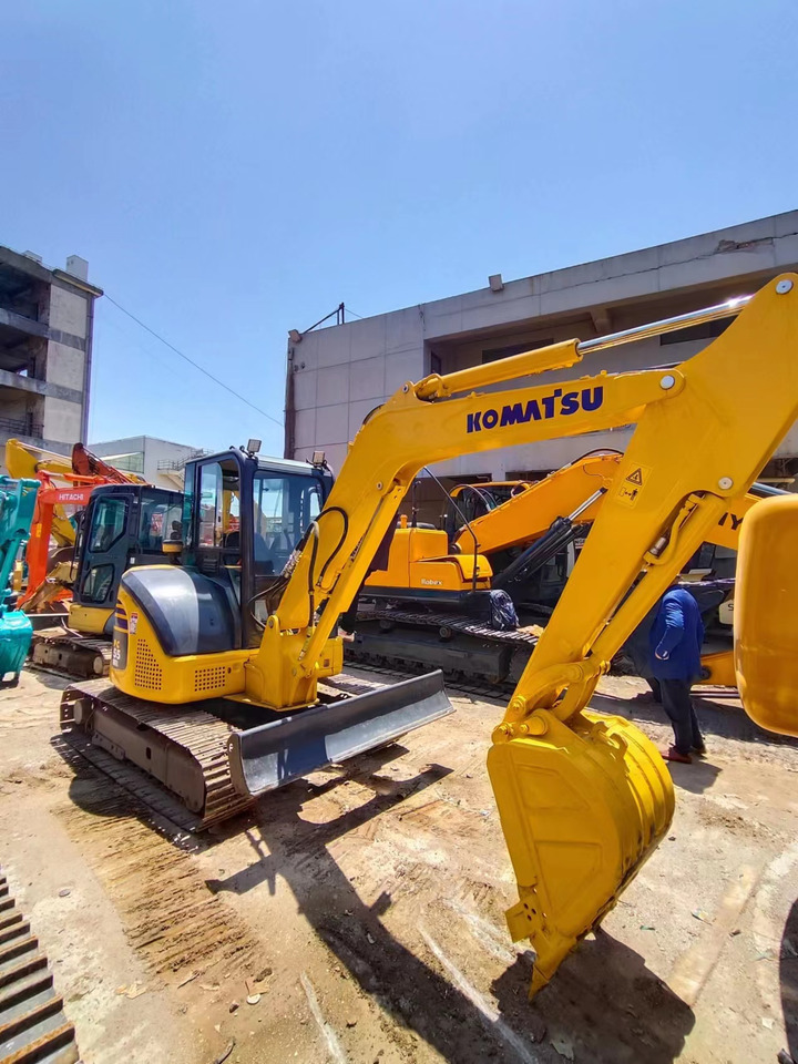 Mini excavator KOMATSU PC55MR: picture 9