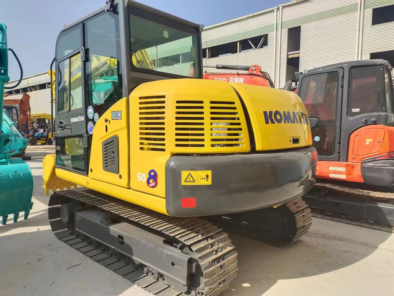 KOMATSU PC60-8 - Mini excavator: picture 3 KOMATSU PC60-8 - Mini excavator: picture 3
