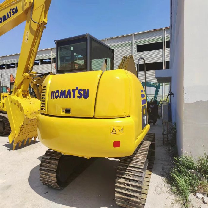 KOMATSU pc70-8 - Crawler excavator: picture 2 KOMATSU pc70-8 - Crawler excavator: picture 2