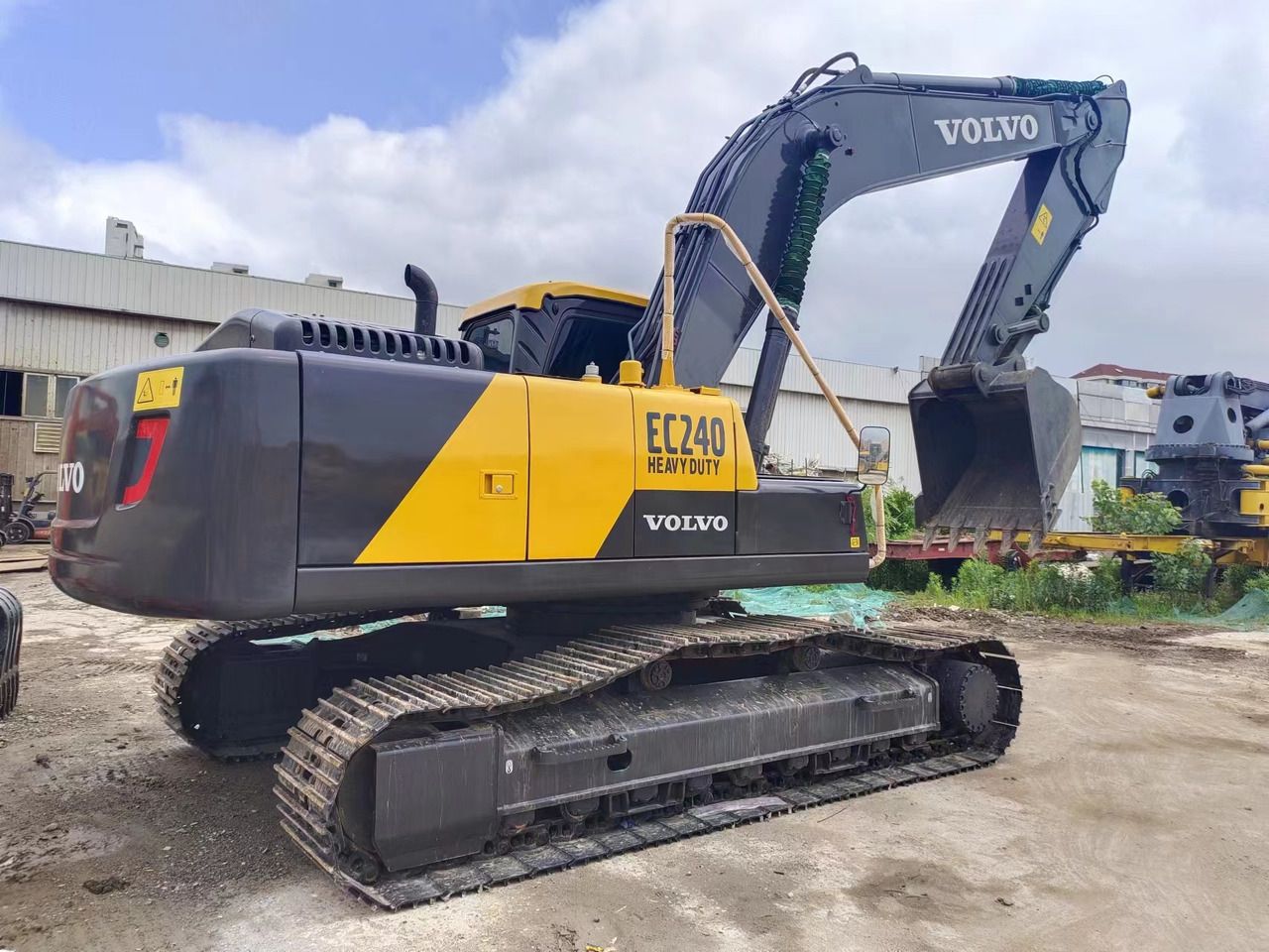 VOLVO EC240 - Crawler excavator: picture 1 VOLVO EC240 - Crawler excavator: picture 1