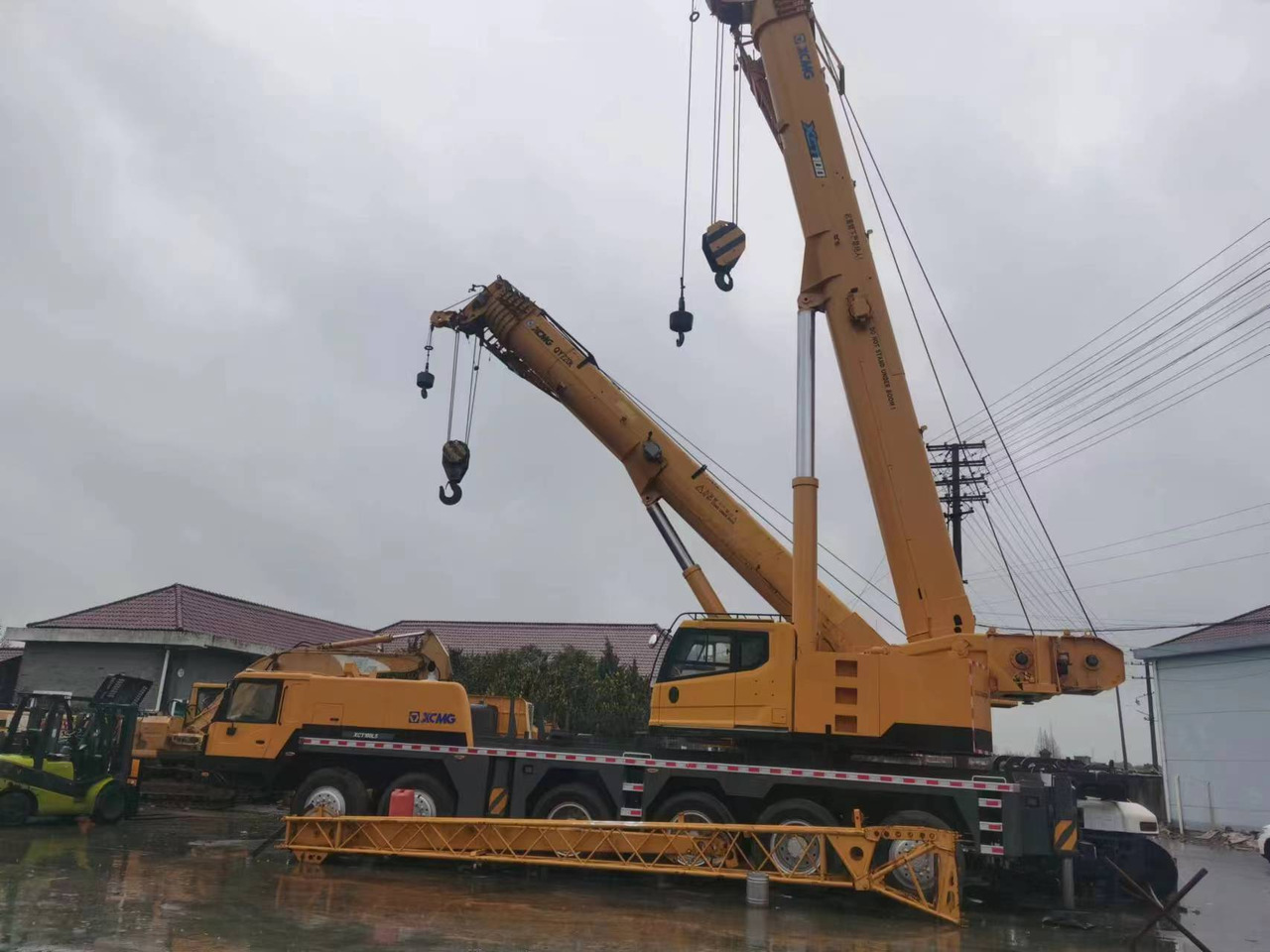 XCMG QY100K - Mobile crane: picture 2 XCMG QY100K - Mobile crane: picture 2
