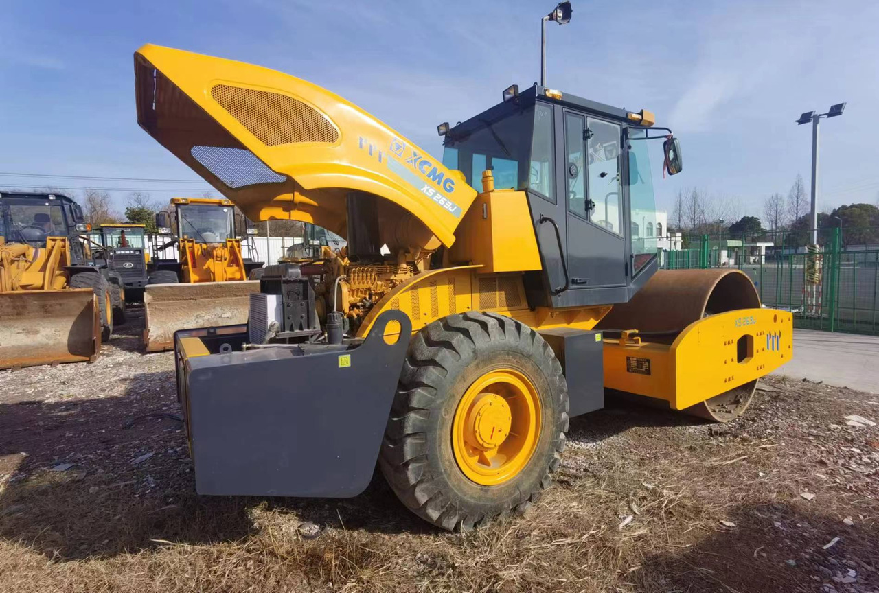 XCMG XS263J - Compactor: picture 3 XCMG XS263J - Compactor: picture 3