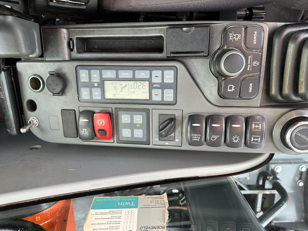 Wheel excavator Doosan DX140W-5: picture 11 Wheel excavator Doosan DX140W-5: picture 11