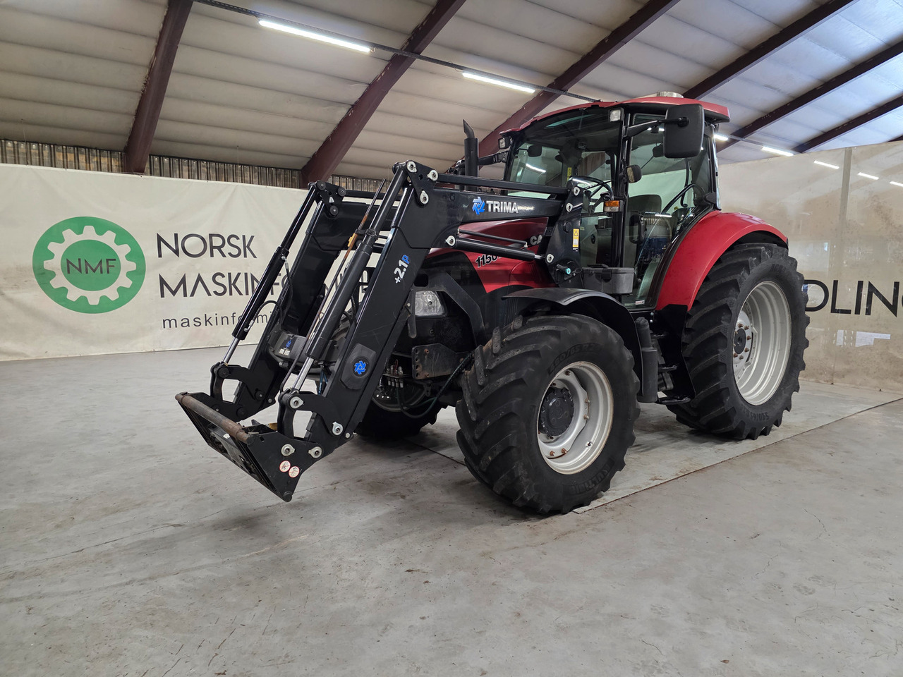CASE IH Farmall 115U - Farm tractor: picture 1 CASE IH Farmall 115U - Farm tractor: picture 1