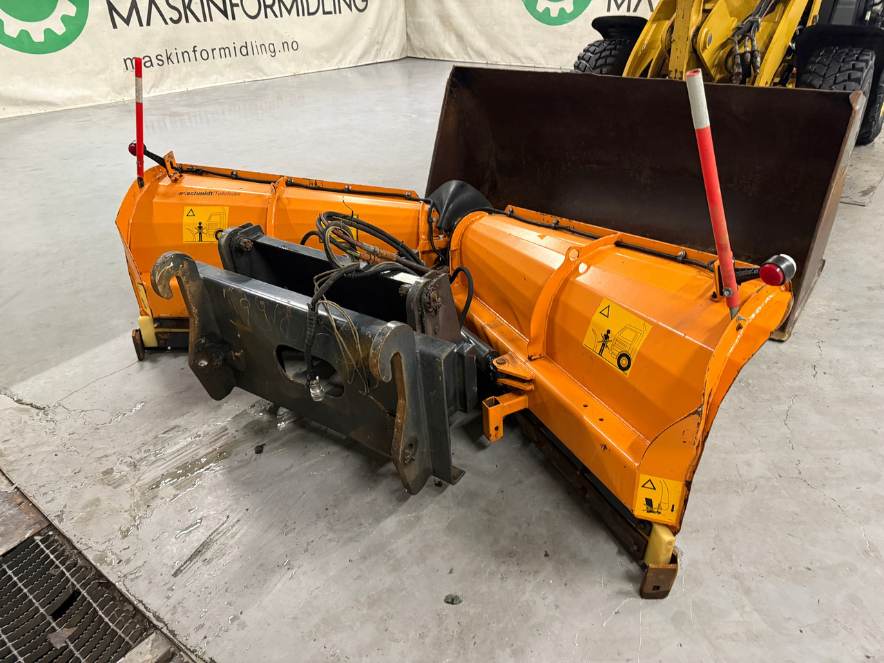 Wheel loader Cat 906M High Flow, 40 km/t med skuff og plog # TIL LEIE#: picture 8
