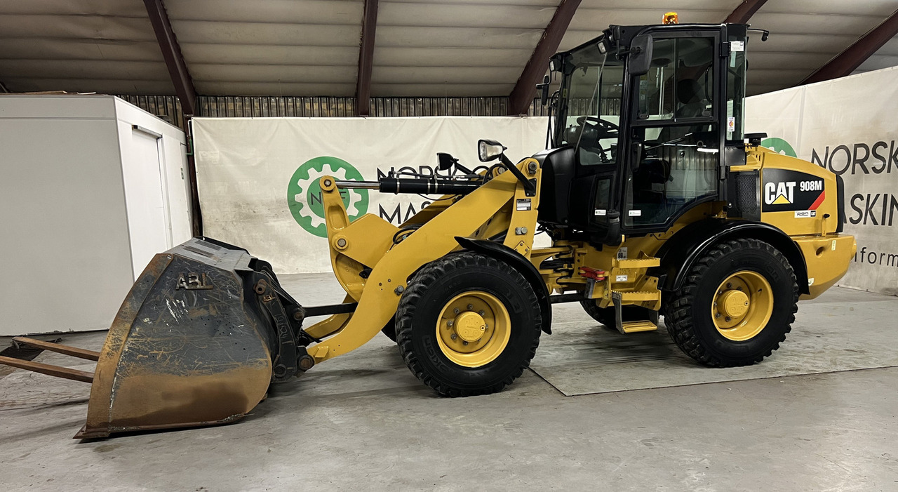 Cat 908M - Wheel loader: picture 2 Cat 908M - Wheel loader: picture 2