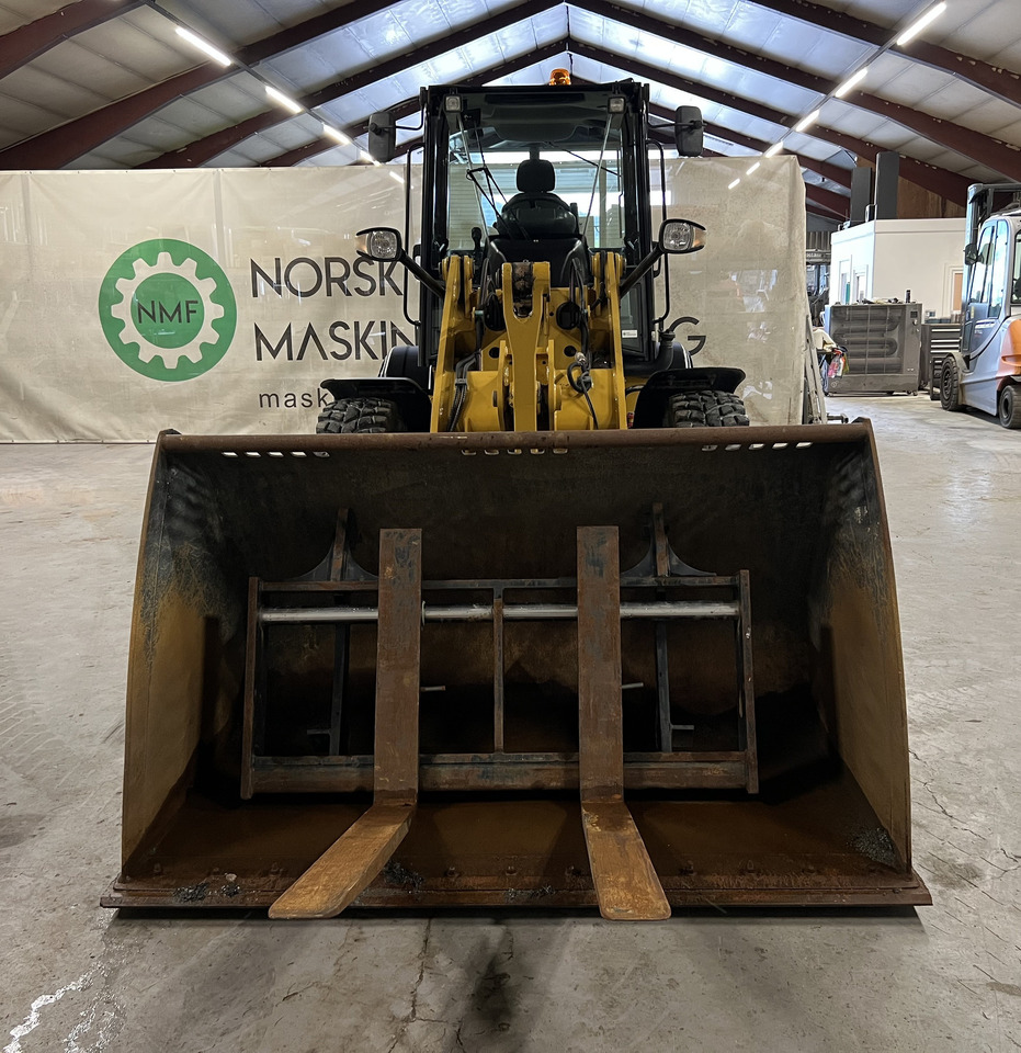 Cat 908M - Wheel loader: picture 4 Cat 908M - Wheel loader: picture 4