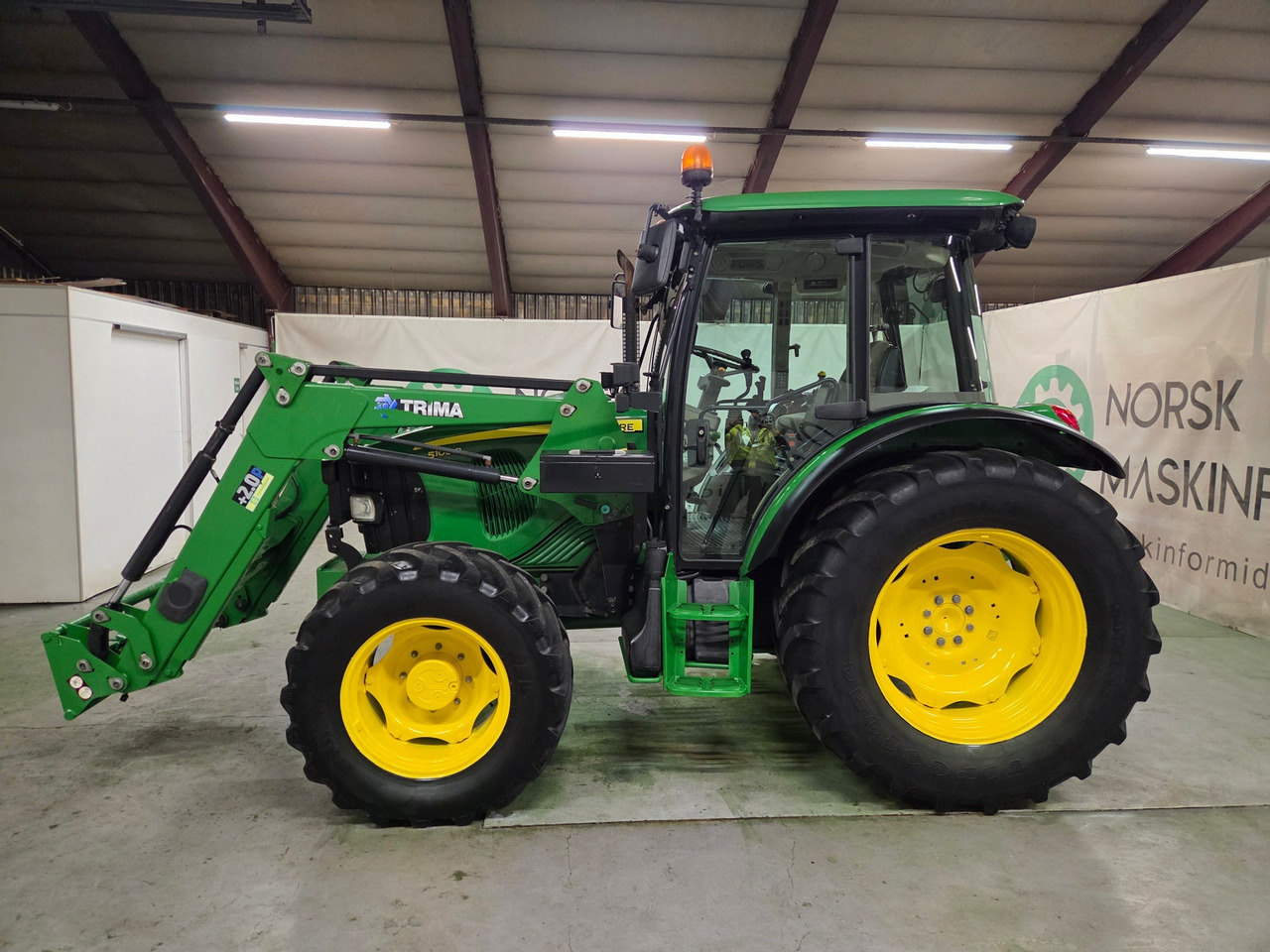 John Deere 5100R #Tar innbytte - Farm tractor: picture 2 John Deere 5100R #Tar innbytte - Farm tractor: picture 2