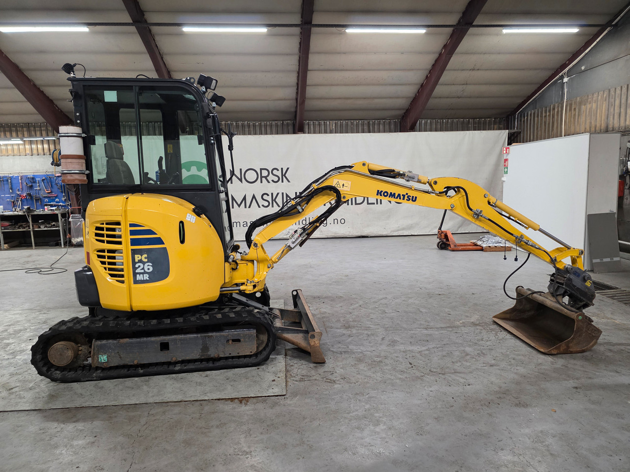 Komatsu PC26MR-3 - Mini excavator: picture 5 Komatsu PC26MR-3 - Mini excavator: picture 5