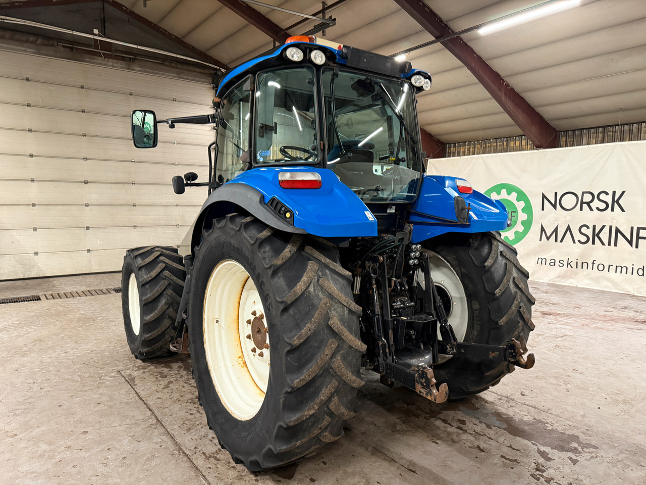New Holland T5.115 EC - Farm tractor: picture 3 New Holland T5.115 EC - Farm tractor: picture 3