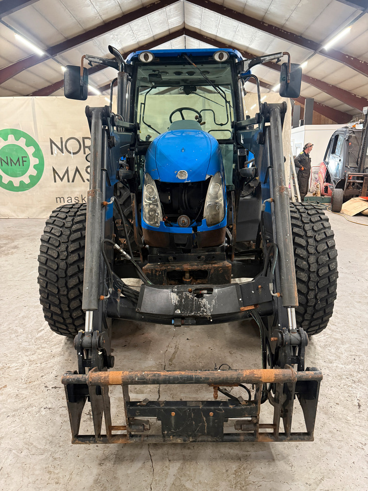 Farm tractor New Holland T5060: picture 8