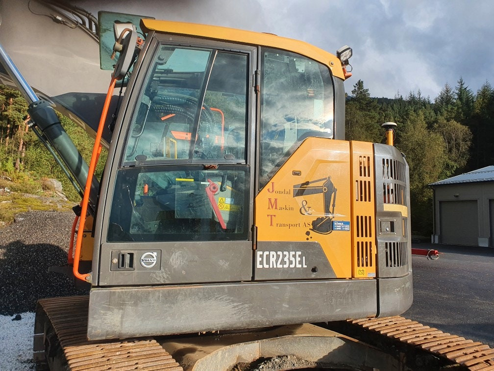 Volvo ECR235EL - Crawler excavator: picture 4 Volvo ECR235EL - Crawler excavator: picture 4