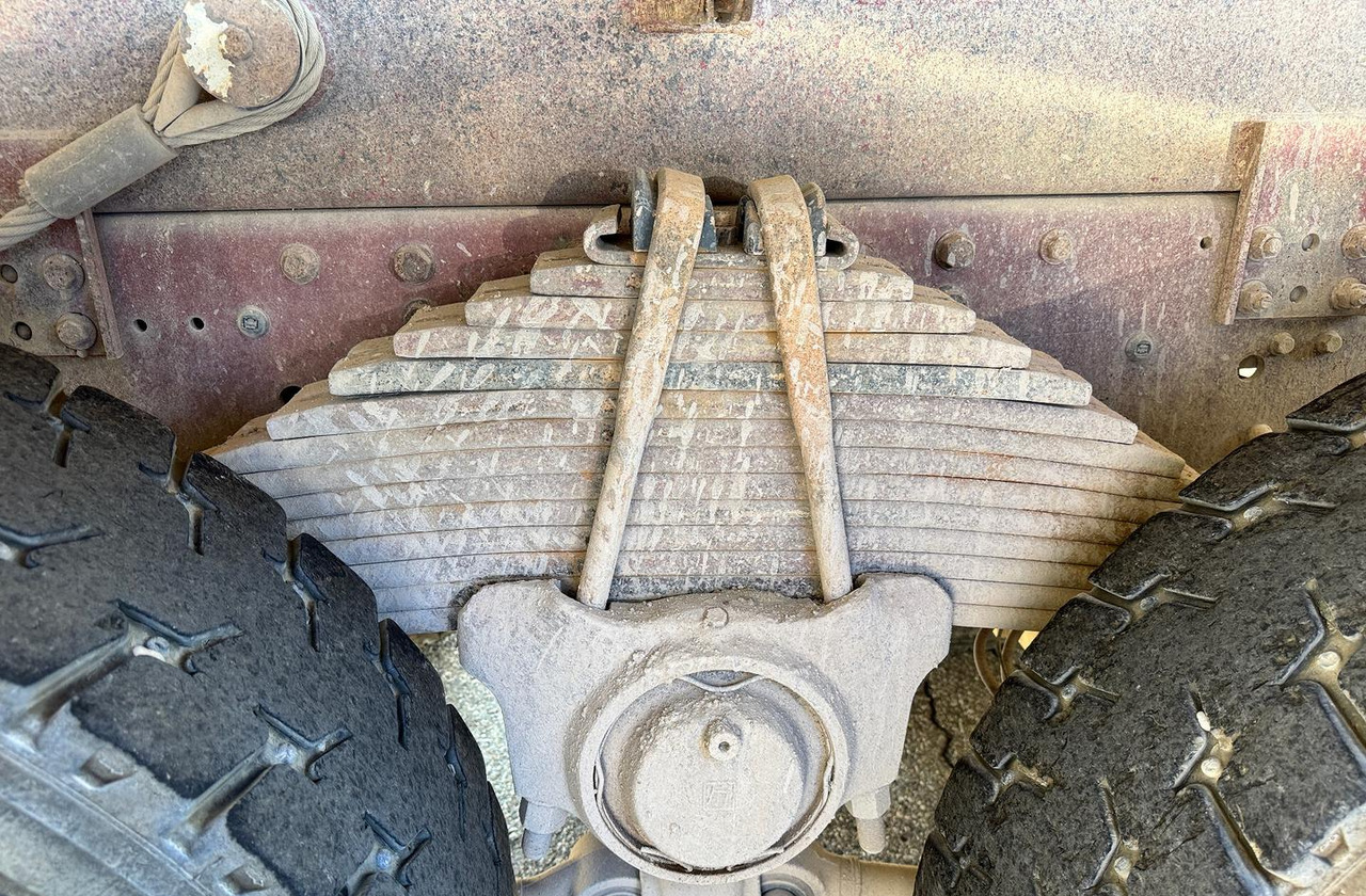 Leasing of IVECO TRAKKER 420 - 8X4 IVECO TRAKKER 420 - 8X4: picture 12 Leasing of IVECO TRAKKER 420 - 8X4 IVECO TRAKKER 420 - 8X4: picture 12