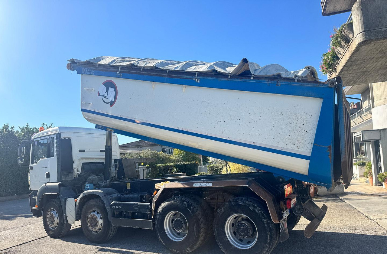 MAN TGA 41.480 RIBALTABILE 8X4 - Tipper: picture 3 MAN TGA 41.480 RIBALTABILE 8X4 - Tipper: picture 3