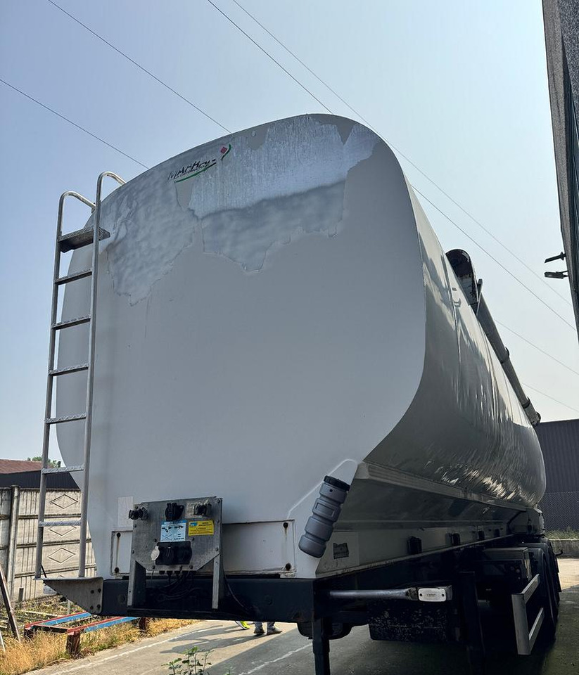 SEMIRIMORCHIO BARTOLETTI CISTERNA MANGIMI - Tank semi-trailer: picture 5 SEMIRIMORCHIO BARTOLETTI CISTERNA MANGIMI - Tank semi-trailer: picture 5