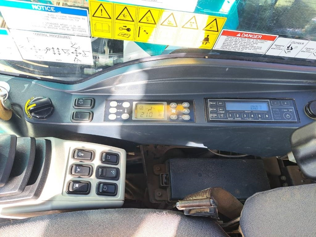 Crawler excavator Kobelco SK 210-10: picture 18
