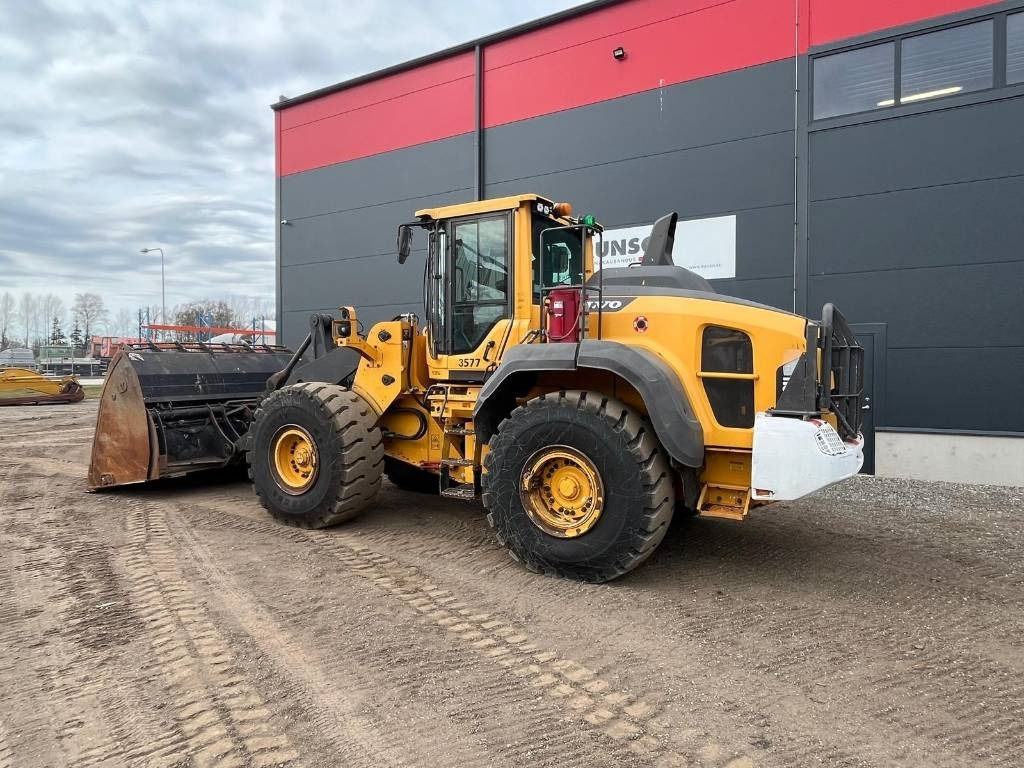 Volvo L 120 H - Wheel loader: picture 5 Volvo L 120 H - Wheel loader: picture 5