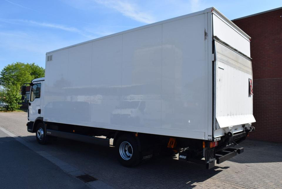 MAN TGL 8.180 Koffer 6,20mLBW 1000KG Klima - Box truck: picture 4 MAN TGL 8.180 Koffer 6,20mLBW 1000KG Klima - Box truck: picture 4