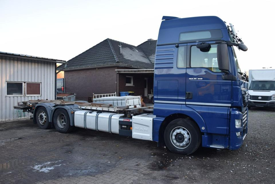 MAN TGX XXL 460 Retarder Standklima MOTORSCHADEN !!! - Container transporter/ Swap body truck: picture 5 MAN TGX XXL 460 Retarder Standklima MOTORSCHADEN !!! - Container transporter/ Swap body truck: picture 5