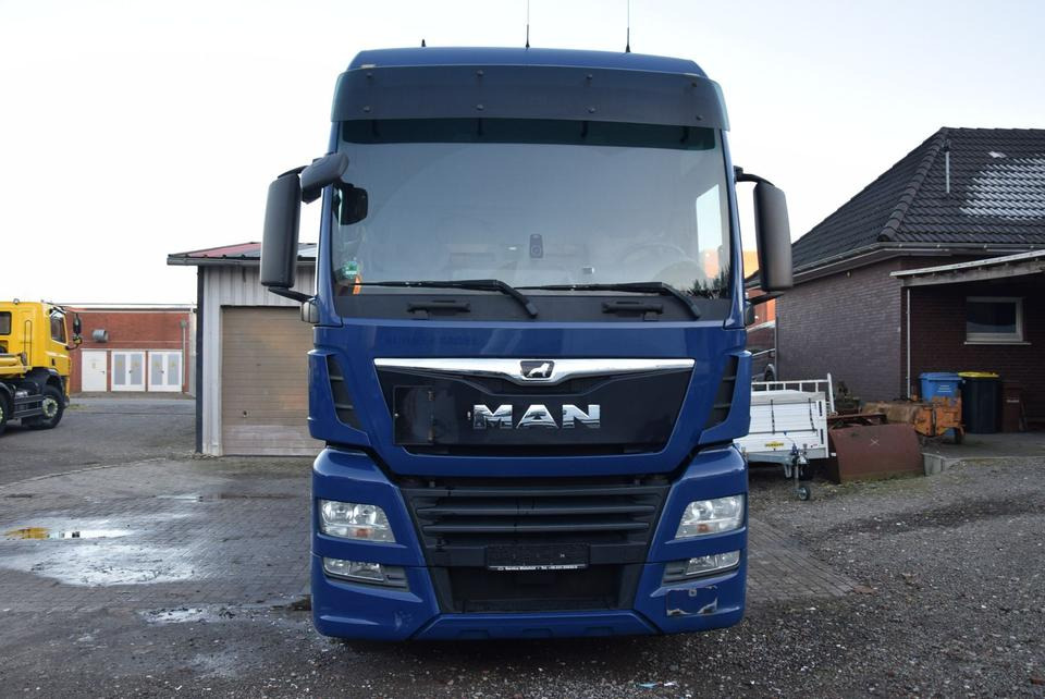 MAN TGX XXL 460 Retarder Standklima MOTORSCHADEN !!! - Container transporter/ Swap body truck: picture 3 MAN TGX XXL 460 Retarder Standklima MOTORSCHADEN !!! - Container transporter/ Swap body truck: picture 3
