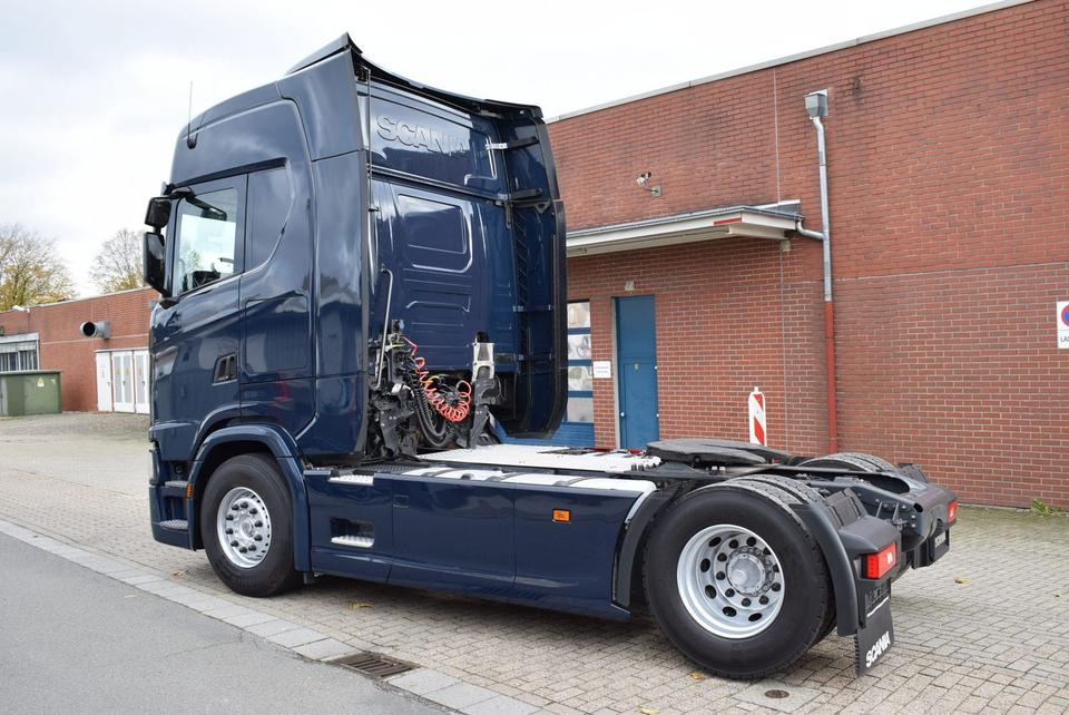 Scania S 450 Highline 2xTank LED Vollluft Retarder - Tractor unit: picture 4 Scania S 450 Highline 2xTank LED Vollluft Retarder - Tractor unit: picture 4