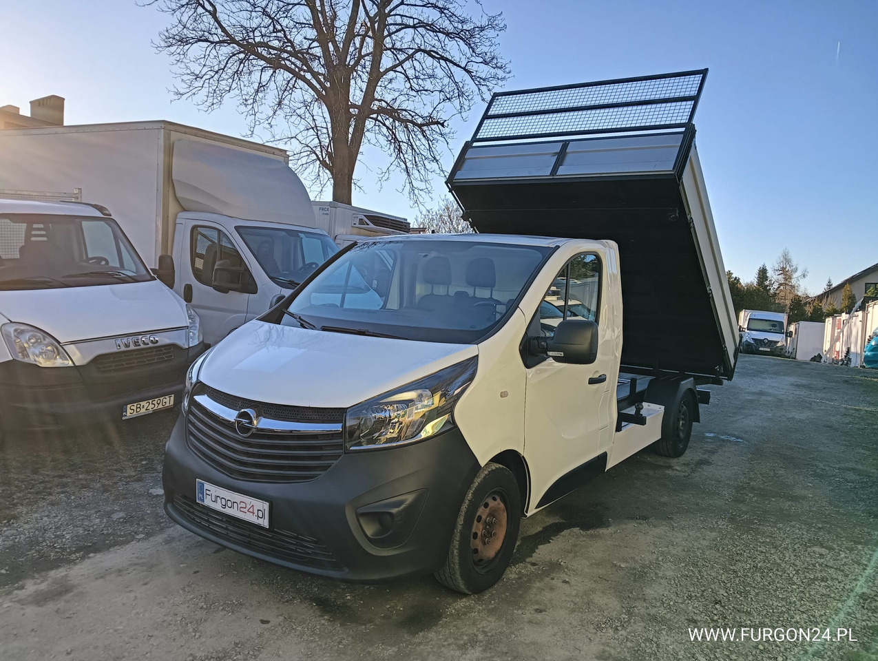 OPEL VIVARO WYWROTKA KIPER Z NAJAZDAMI NR 632 - Tipper van: picture 1 OPEL VIVARO WYWROTKA KIPER Z NAJAZDAMI NR 632 - Tipper van: picture 1