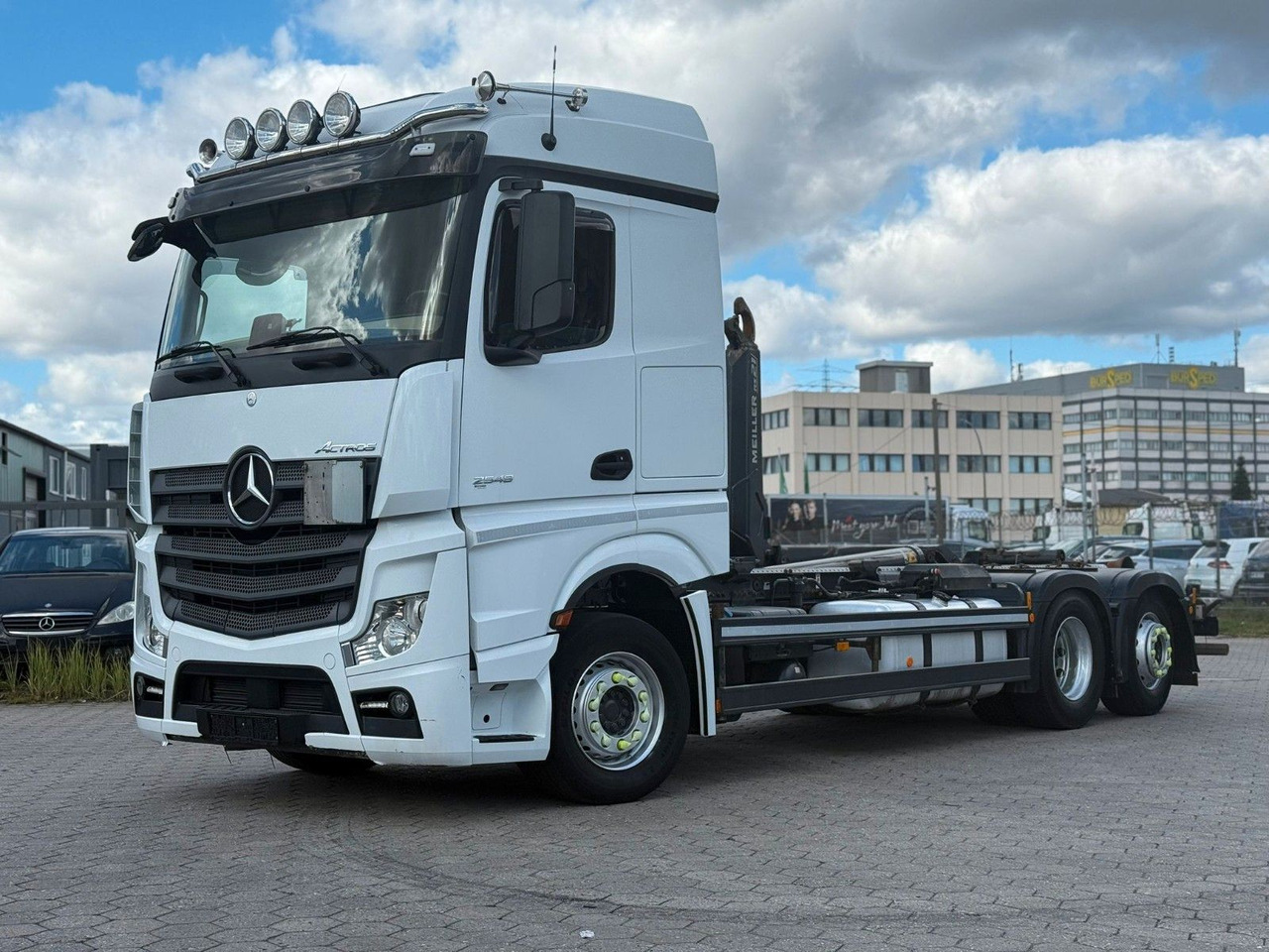 Mercedes-Benz Actros 2548 Meiller+ Funk+6x2 - Hook lift truck: picture 1 Mercedes-Benz Actros 2548 Meiller+ Funk+6x2 - Hook lift truck: picture 1
