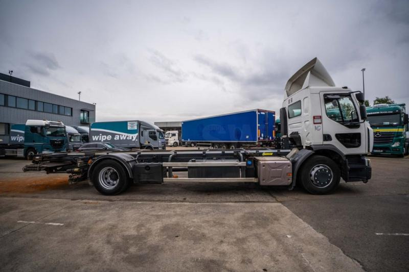Renault D WIDE 380 DXI+DHOLLANDIA 1.5 T - Container transporter/ Swap body truck: picture 3 Renault D WIDE 380 DXI+DHOLLANDIA 1.5 T - Container transporter/ Swap body truck: picture 3