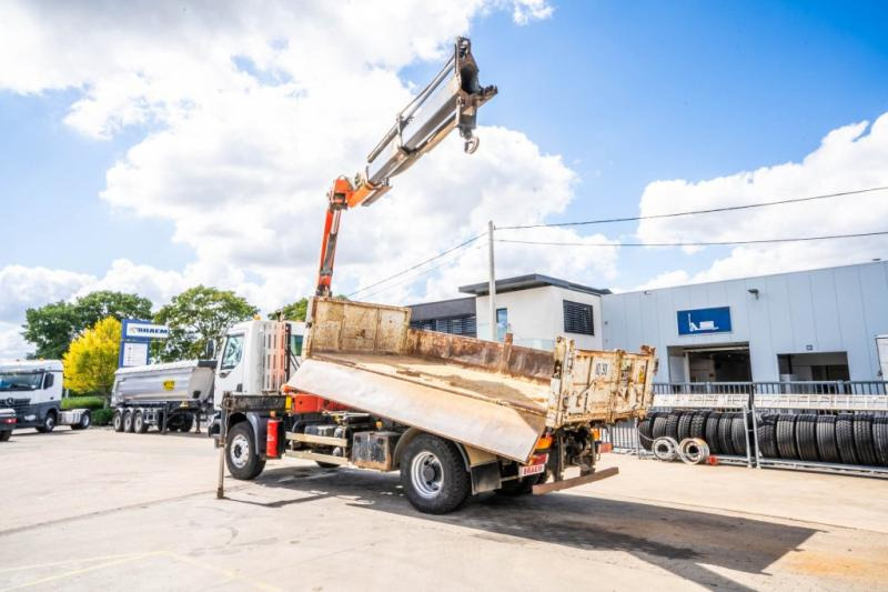 Renault KERAX 320 DCI +BIBENNE+PALFINGER 12Ton/m/2 EXT. - Tipper, Crane truck: picture 5 Renault KERAX 320 DCI +BIBENNE+PALFINGER 12Ton/m/2 EXT. - Tipper, Crane truck: picture 5