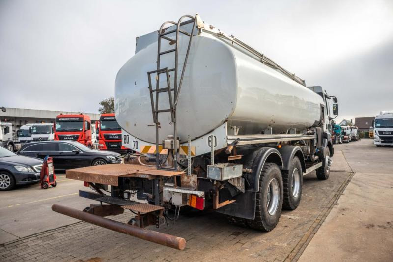 Renault KERAX 370-6X4+16000L/5COMP - Tank truck: picture 3 Renault KERAX 370-6X4+16000L/5COMP - Tank truck: picture 3
