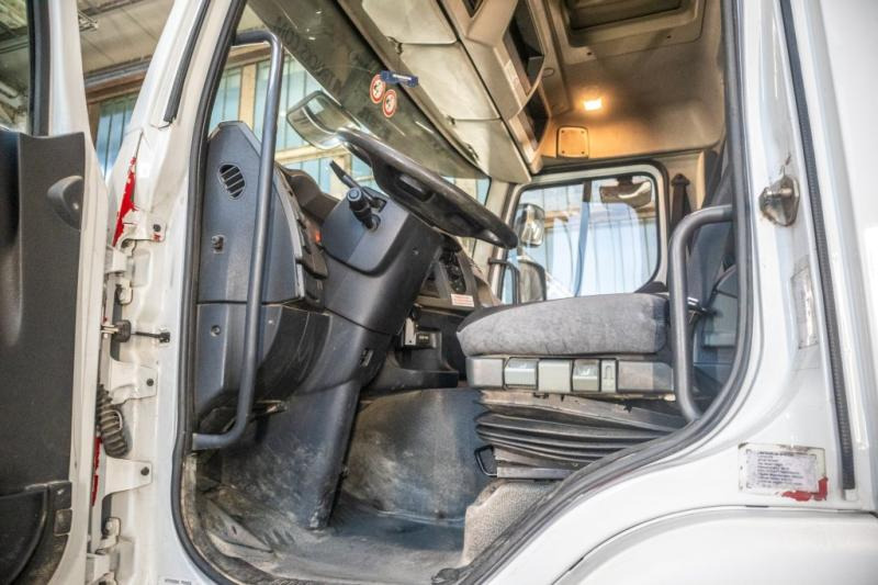 Dropside/ Flatbed truck, Crane truck Renault KERAX 380DXI-8x4+PK18TM/3EXT: picture 8