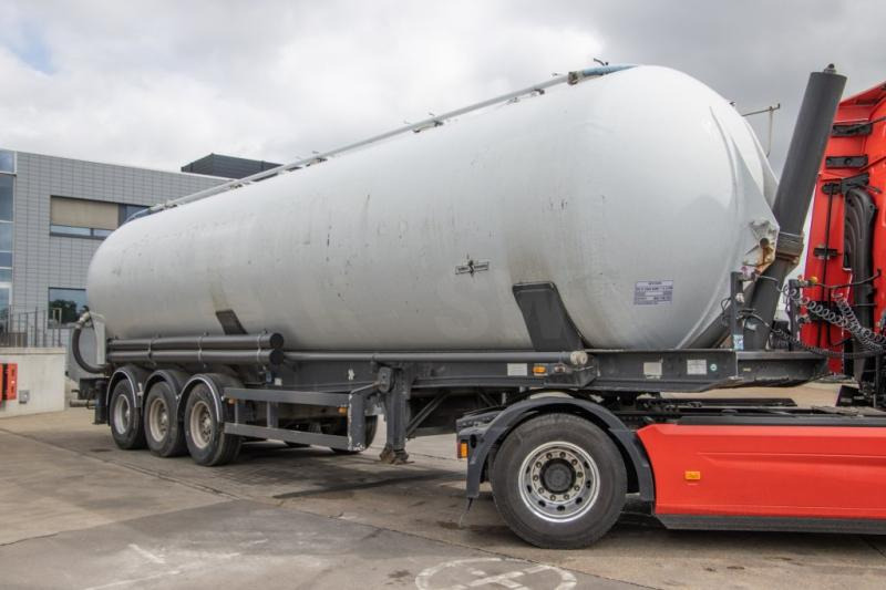SPITZER SILO EUROVRAC-SK2460 - 60M³+5COMP - Silo semi-trailer: picture 2 SPITZER SILO EUROVRAC-SK2460 - 60M³+5COMP - Silo semi-trailer: picture 2