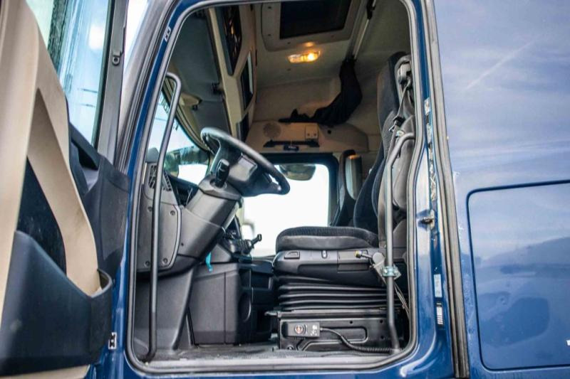 Mercedes ACTROS 1848 LS+E6+HYDR. - Tractor unit: picture 5 Mercedes ACTROS 1848 LS+E6+HYDR. - Tractor unit: picture 5