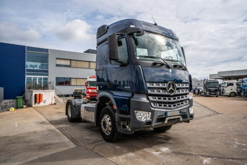 Mercedes AROCS 1843 LS ( NO ACTROS)+BIG AXLE+HYDR. - Tractor unit: picture 2 Mercedes AROCS 1843 LS ( NO ACTROS)+BIG AXLE+HYDR. - Tractor unit: picture 2