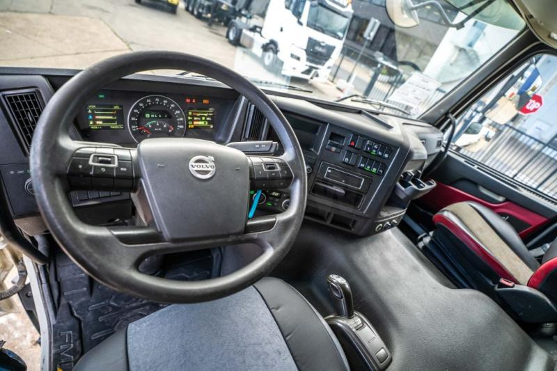Tractor unit Volvo FMX 460 GLOB + HYDR: picture 10